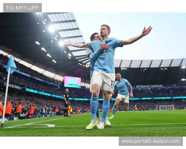 点球命中瞬间，哈兰德书写英超35000球历史新篇章