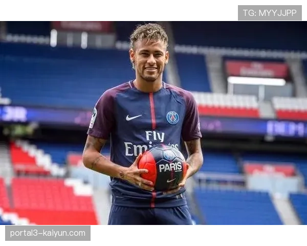 多特蒙德官方确认，阿德耶米因腿筋伤势将缺席欧冠次回合比赛