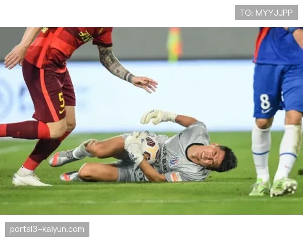 雷恩核心球员杜埃因肌肉不适缺席合练，出战下轮成疑